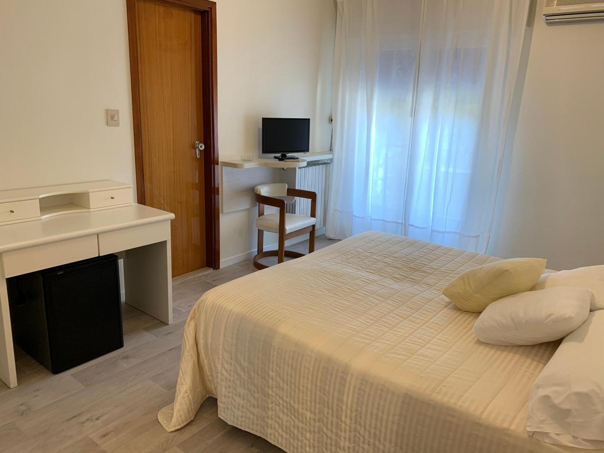 G&D Hotel Deanna Pool&Brunch Milano Marittima Pokój zdjęcie